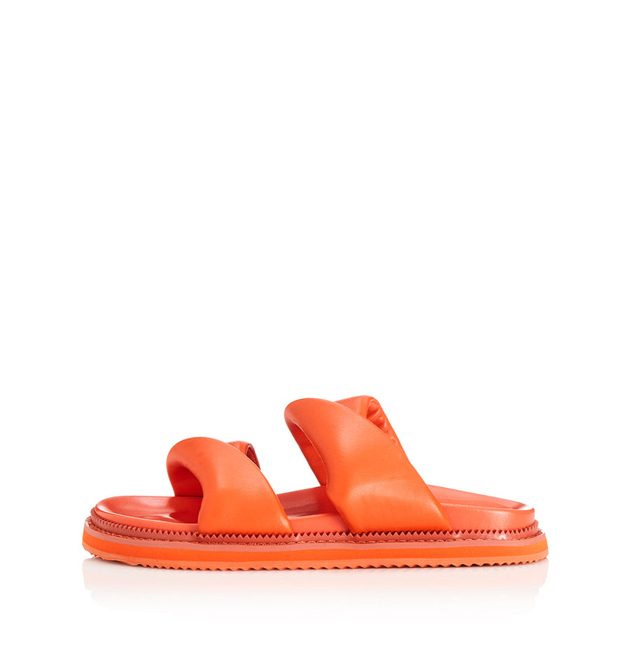 Paris â Alias Mae Australia